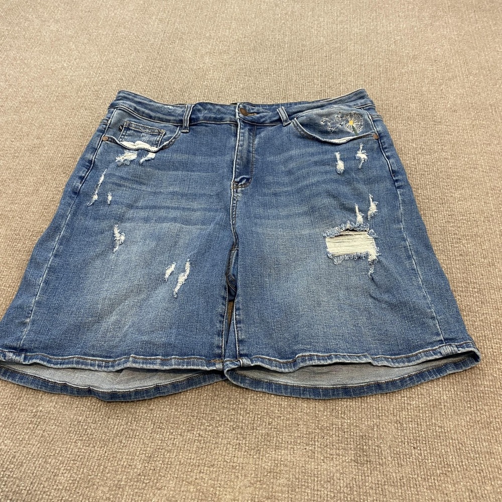 Judy Blue Bermuda Shorts Womens 2XL Blue Distressed Embroidered Boho JB150131